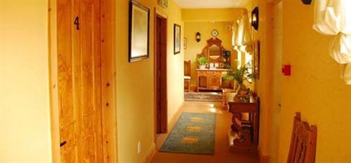 The Courtyard B&B 3*小屋